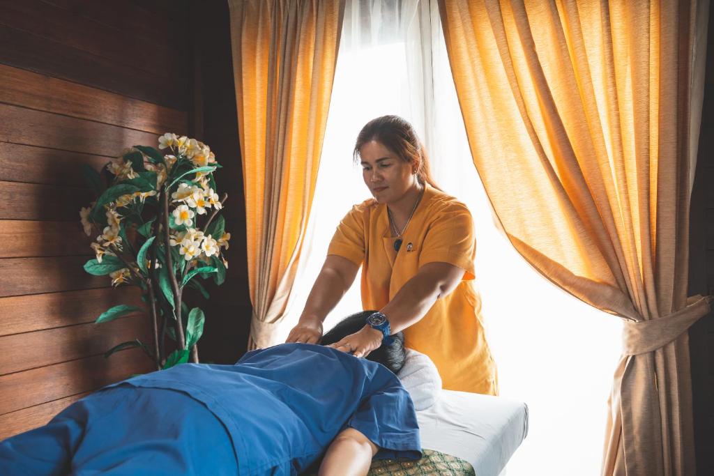 500 Rai Floating Resort - Spa