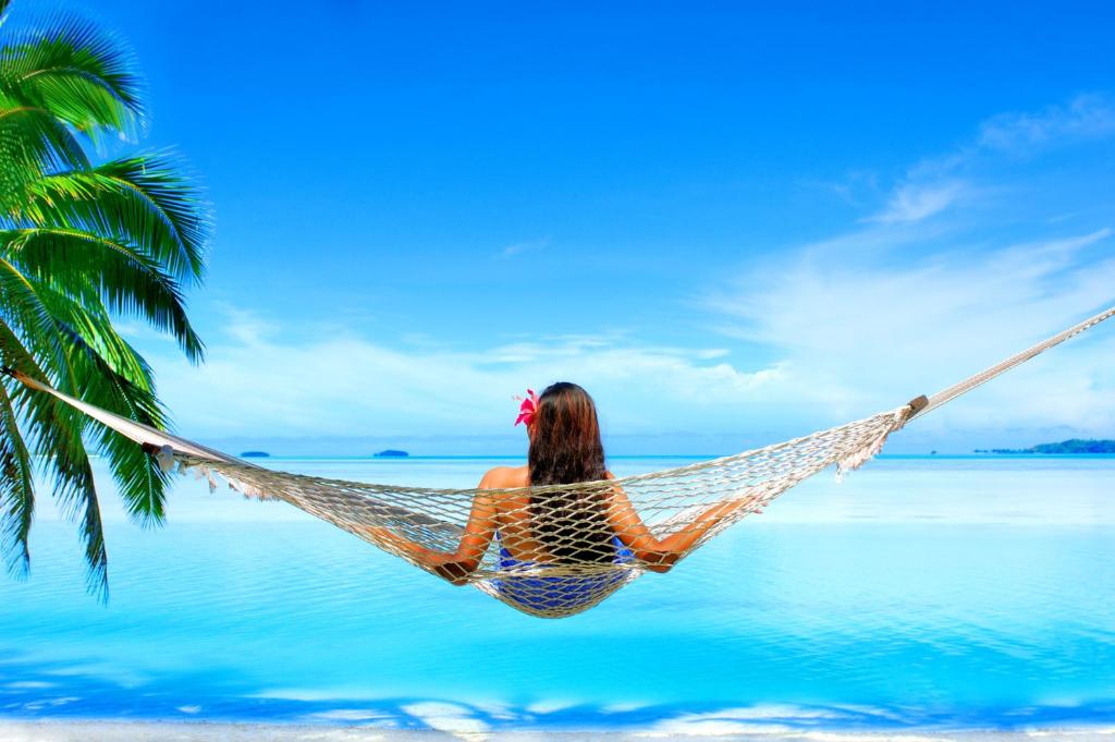 Aitutaki Lagoon Private Island Resort - Girl in Hammock