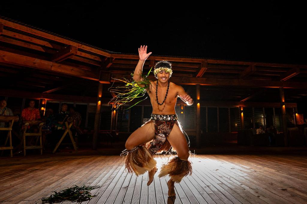Aitutaki Lagoon Private Island Resort - Traditional Man's Dance