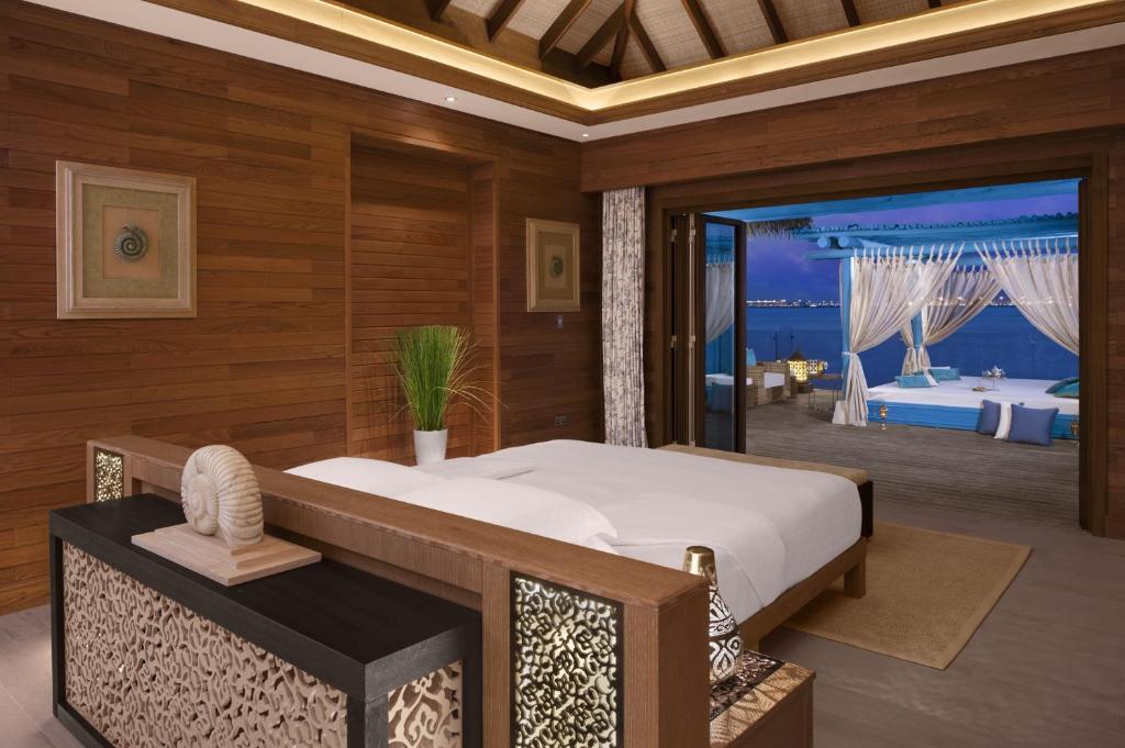 Banana Island Resort Doha by Anantara - Water Bungalows Interior