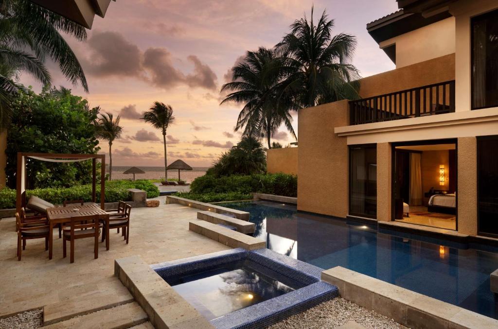 Banyan Tree Mayakoba - Beach Bungalow Sunset