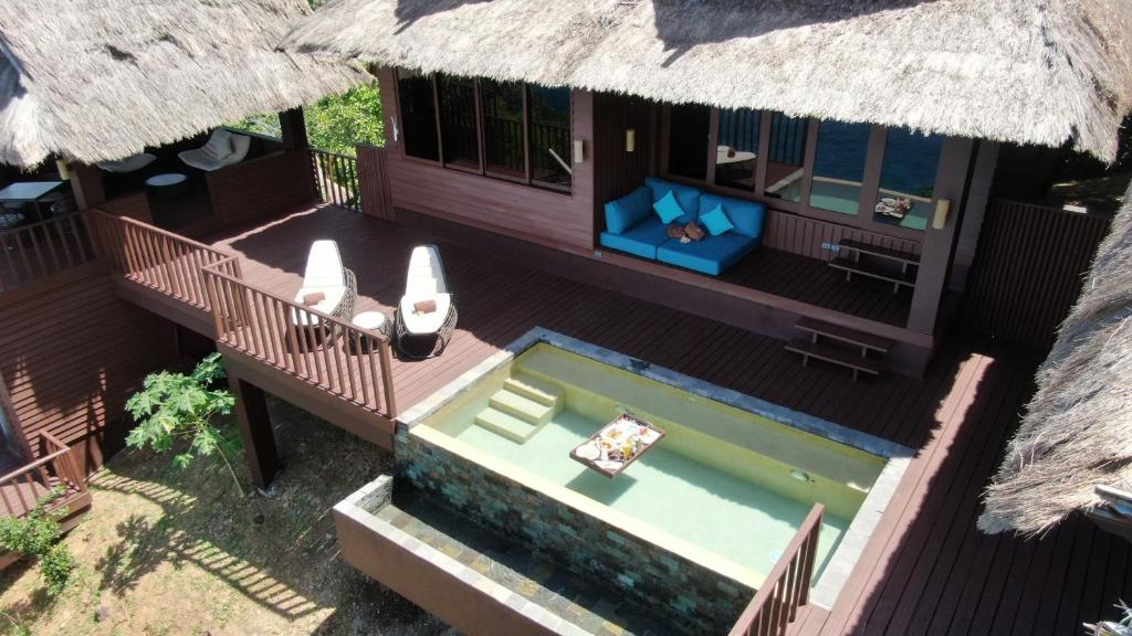 Cauayan Island Resort and Spa Villa with pool