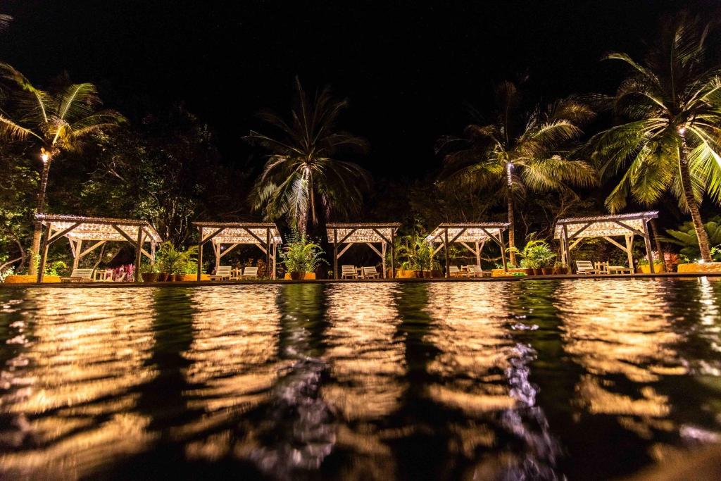 Chale Island Resort - Pool at night