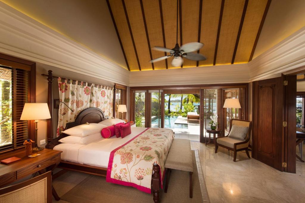 Constance Prince Maurice - Beach Bungalows with Pool
