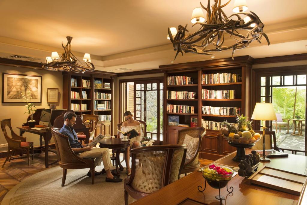 Constance Prince Maurice - Library