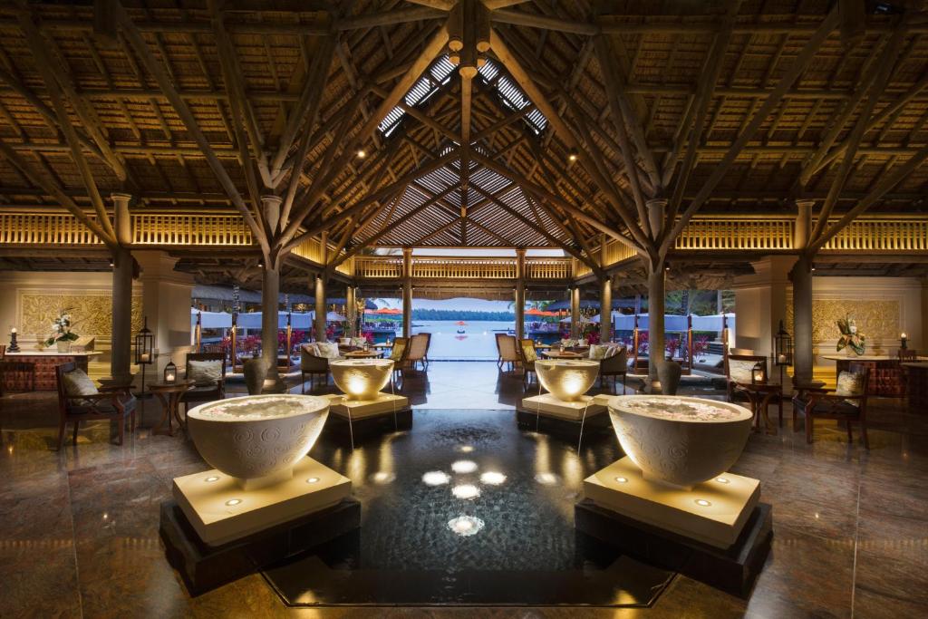 Constance Prince Maurice - Lobby Area