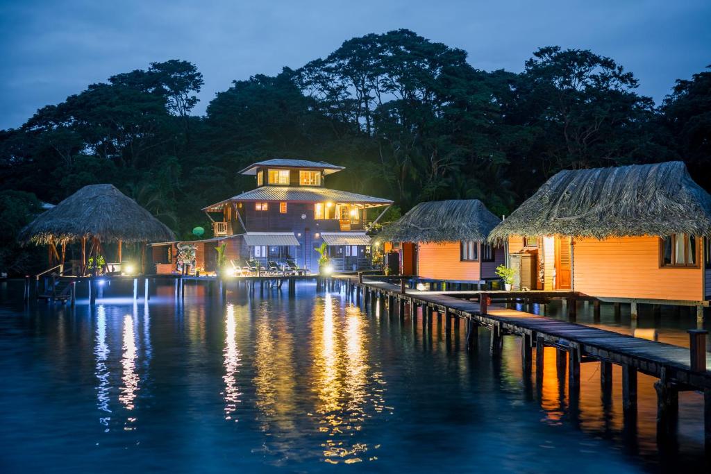 Eclypse de Mar Acqua Lodge - Night Lights