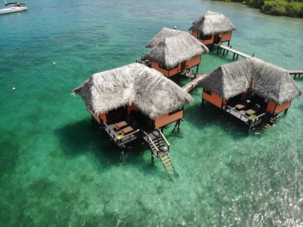 Eclypse de Mar Acqua Lodge - Water Bungalows Waters