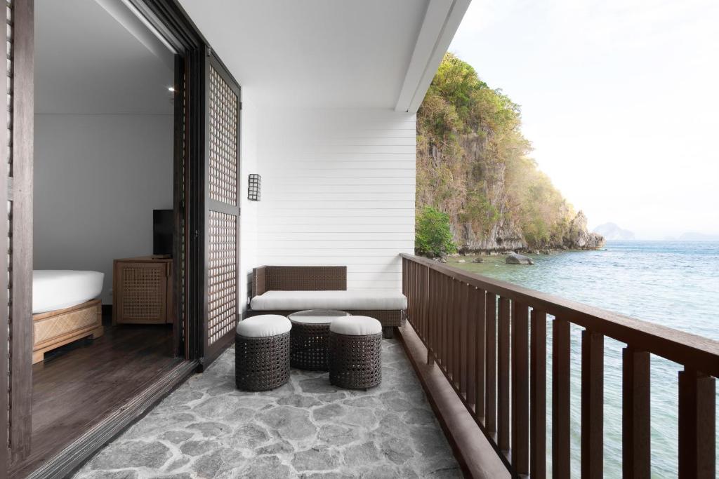 El Nido Resorts Miniloc Island View from Water Bungalows