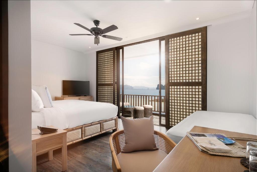 El Nido Resorts Miniloc Island Water Bungalows