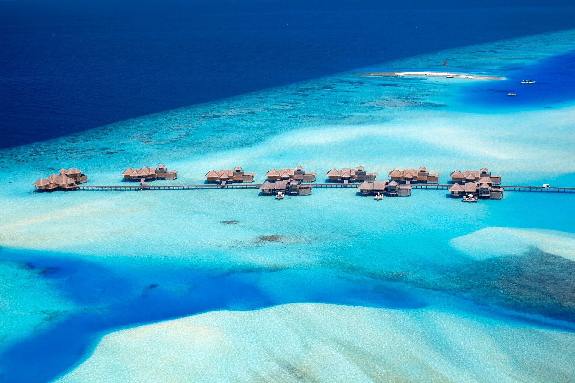 Gili Lankanfushi - Luxury Over Water Villas