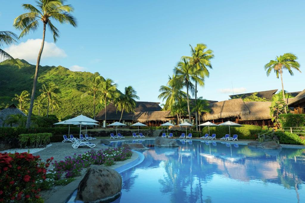 Hilton Moorea Lagoon Resort & Spa - Pool Area