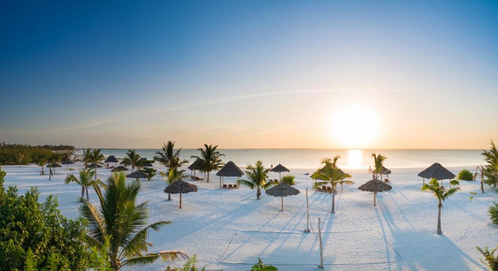 Konokono Beach Resort and Isaraya Luxury Overwater Villas - Beach