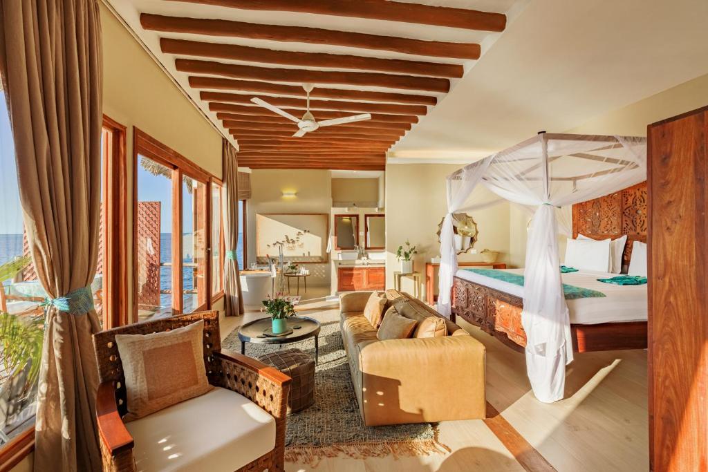 Konokono Beach Resort and Isaraya Luxury Overwater Villas - Interior
