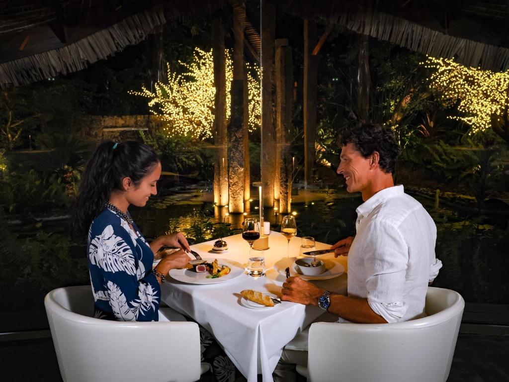 Le Bora Bora by Pearl Resorts - Dining