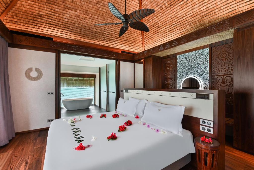 Le Bora Bora by Pearl Resorts - Water Bungalows Interior
