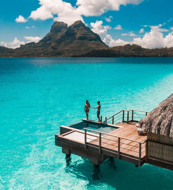 Le Bora Bora by Pearl Resorts - Water Bungalows Luxury