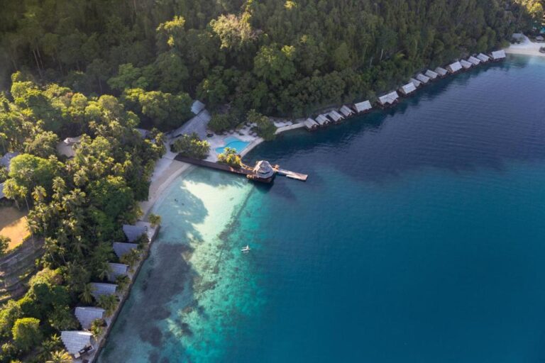 Pearl Farm Beach Resort Water Bungalows Areal