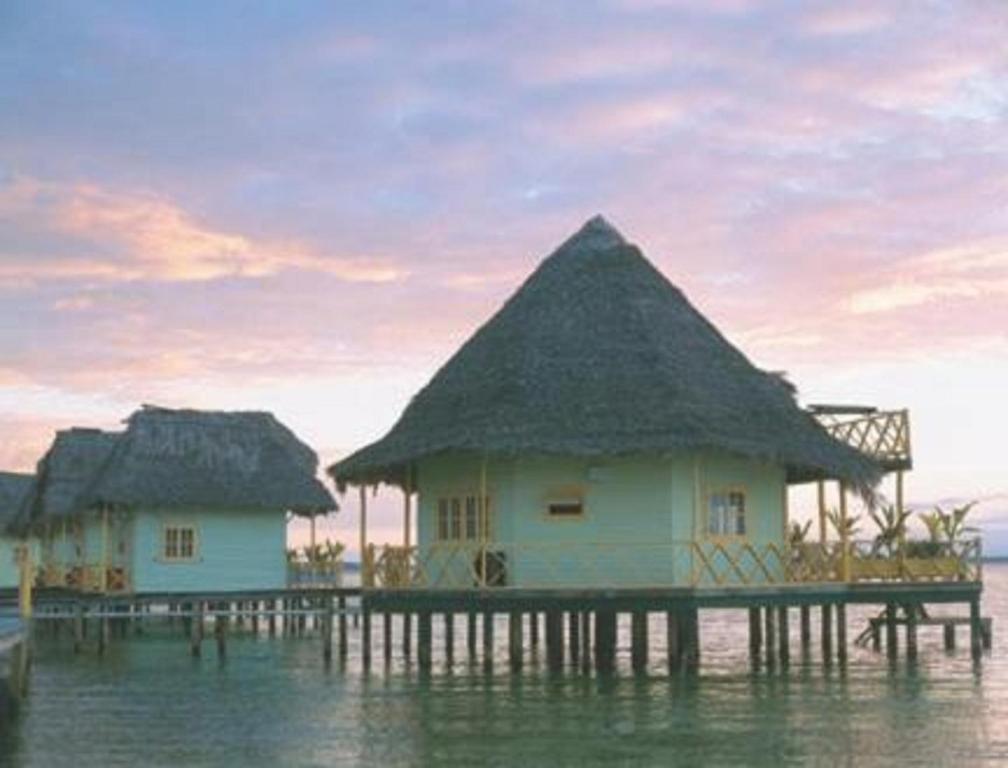 Punta Caracol Acqua Lodge - Water Bungalows 1