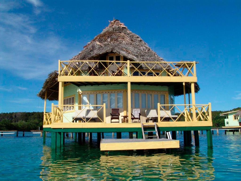 Punta Caracol Acqua Lodge Water Bungalows