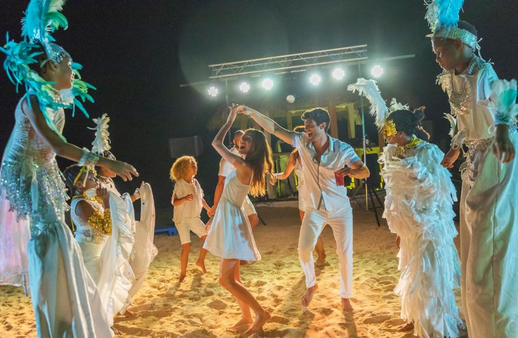 Royalton Antigua, An Autograph Collection All-Inclusive Resort - Night Life