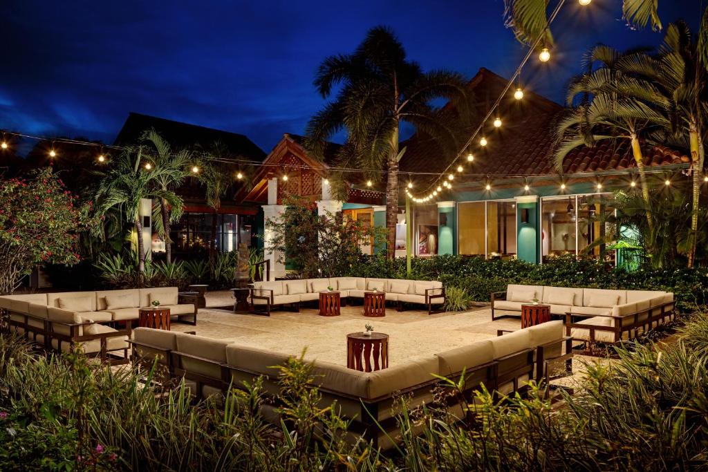 Sandals Grande St. Lucian Spa and Beach All Inclusive Resort - Couples Only - seating Area