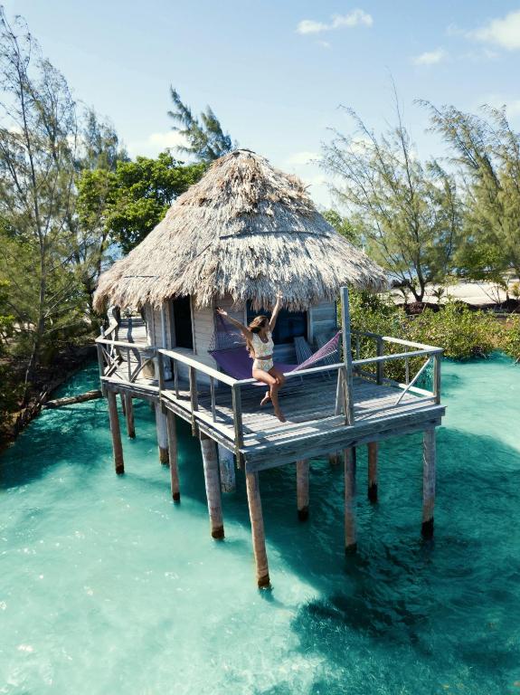 Thatch Caye Resort a Muy'Ono Resort - Water Bungalow