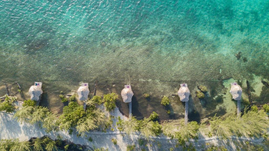 Thatch Caye Resort a Muy'Ono Resort - Water Bungalows Birdseye View