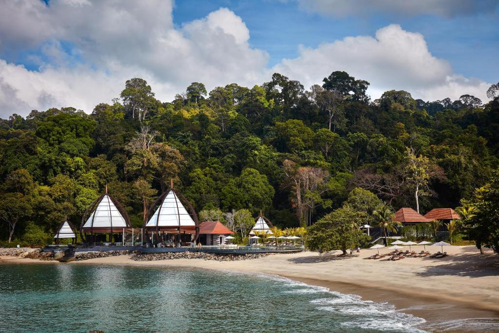 The Ritz-Carlton, Langkawi - Beach