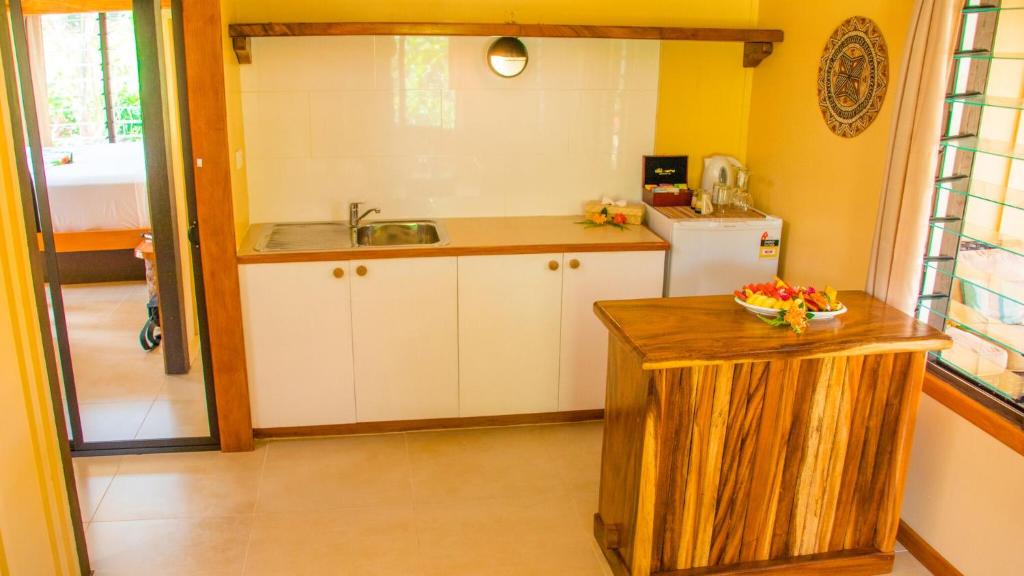 koro sun resort kitchen