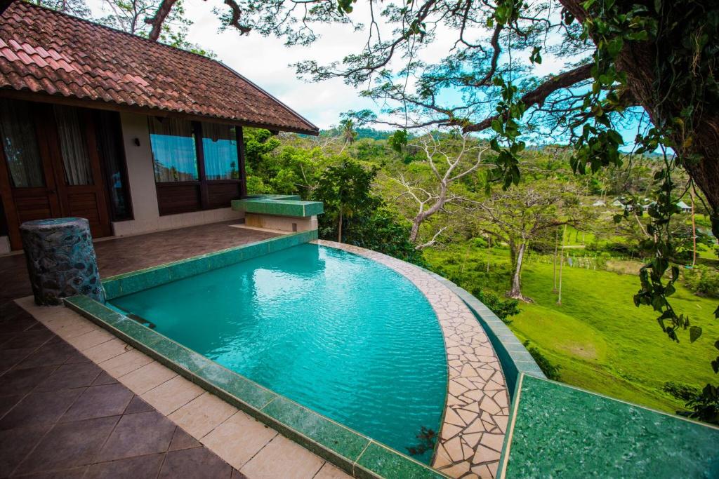 koro sun resort pool