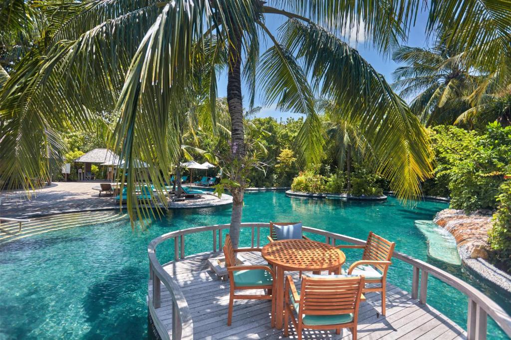 JA Manafaru, Maldives - Private Dining over Pool