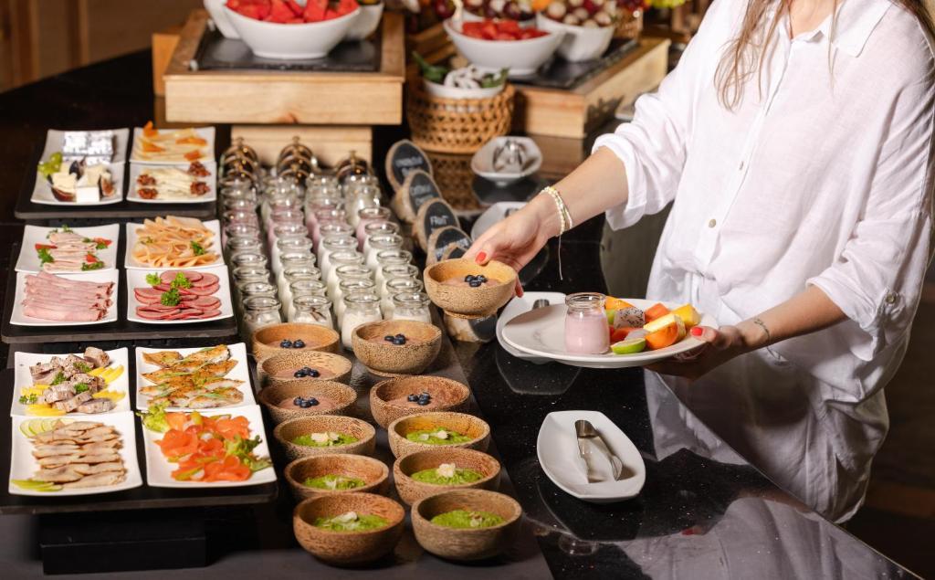 JA Manafaru, Maldives - Restaurant Buffet