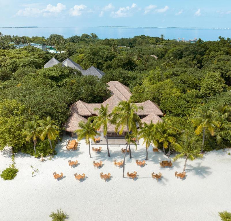 JA Manafaru, Maldives - Restaurant Seating on the Beach