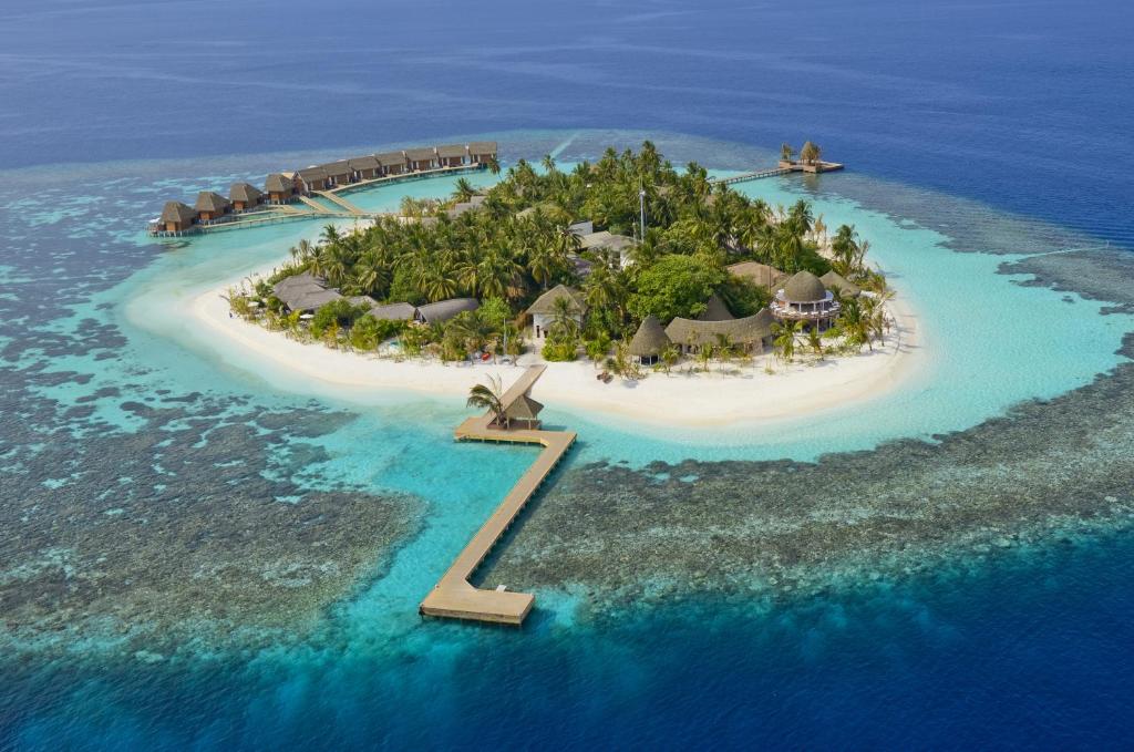Kandolhu Maldives - Island Side View Areal