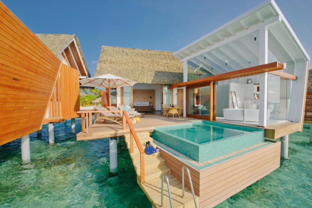 Kandolhu Maldives - Water Bungalows Privacy