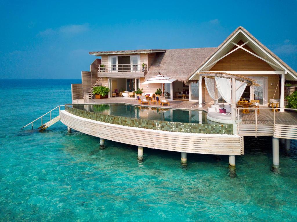 Milaidhoo Maldives - Water Bungalows Front View