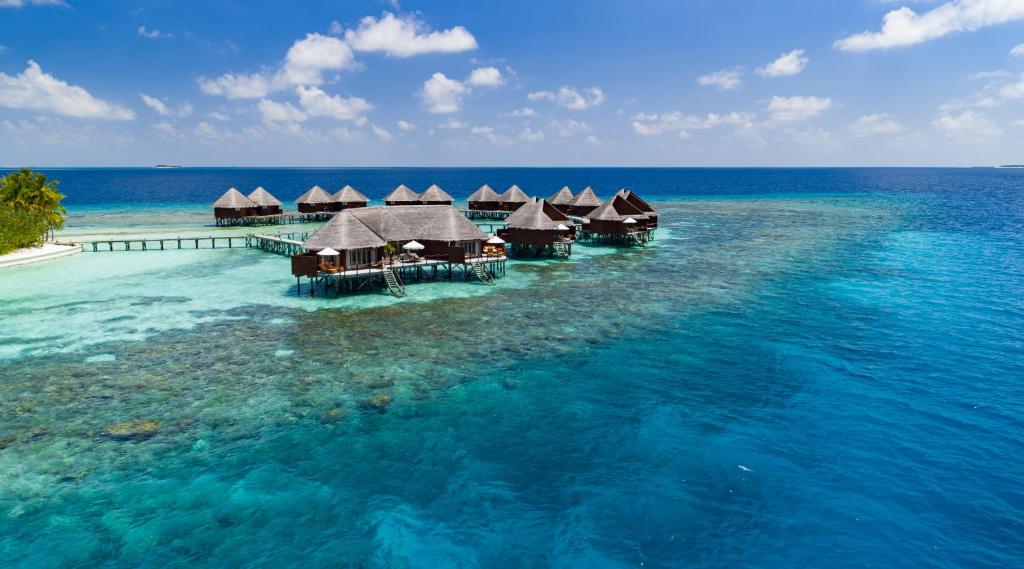 Mirihi Island Resort - Water Bungalows Side View