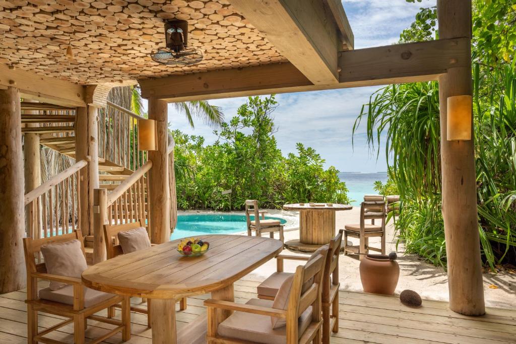 Soneva Fushi - Beach Bungalows Rustic Setup