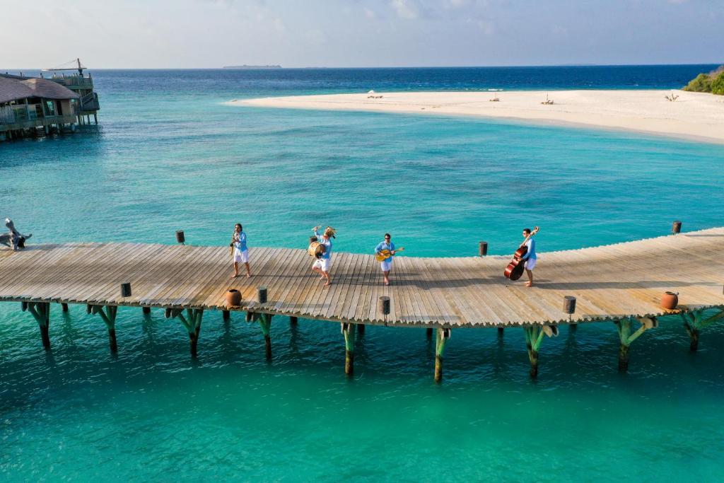 Soneva Fushi - Music on the Jetty