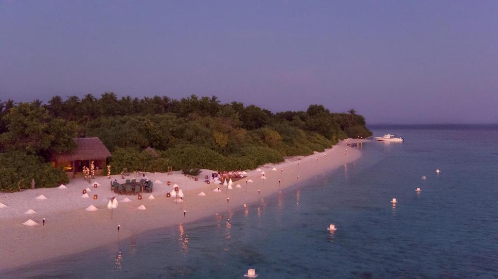 Soneva Fushi - Private Dining on the Beach