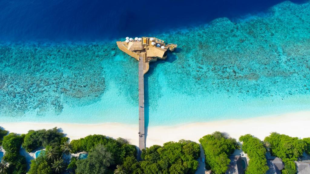Soneva Fushi - Restaurant Over the Lagoon
