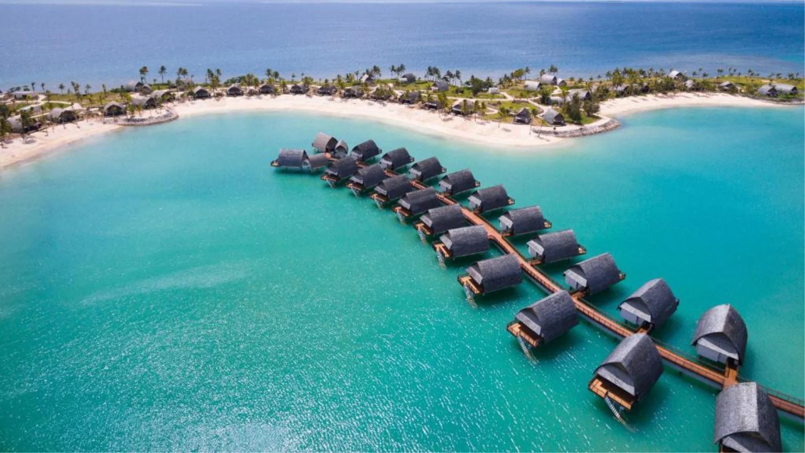 Water Bungalows in Fiji Marriott Resort Momi Bay